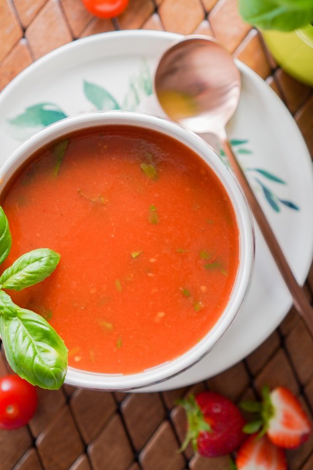 Creamy Delicious Vegan Tomato Soup
